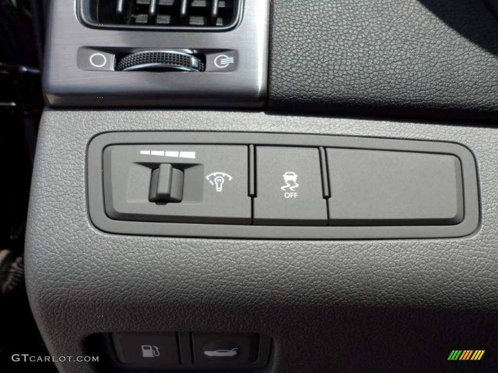 2011 Hyundai Sonata Hybrid Controls Photo #52522920