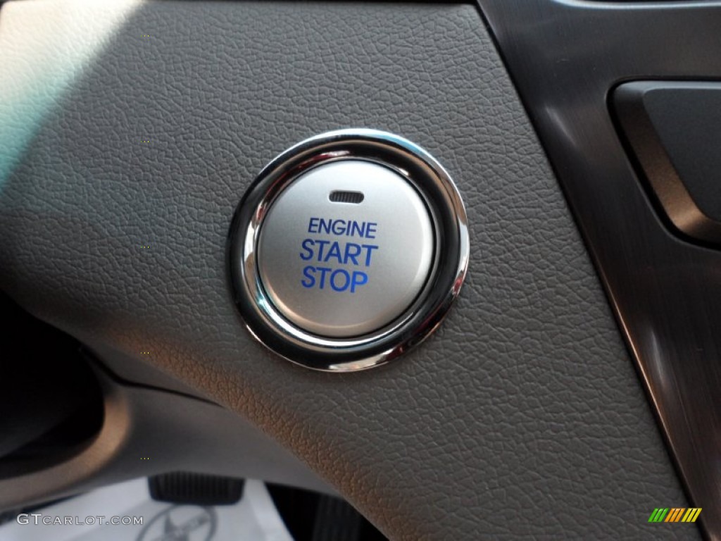 2011 Hyundai Sonata Hybrid Controls Photo #52523514