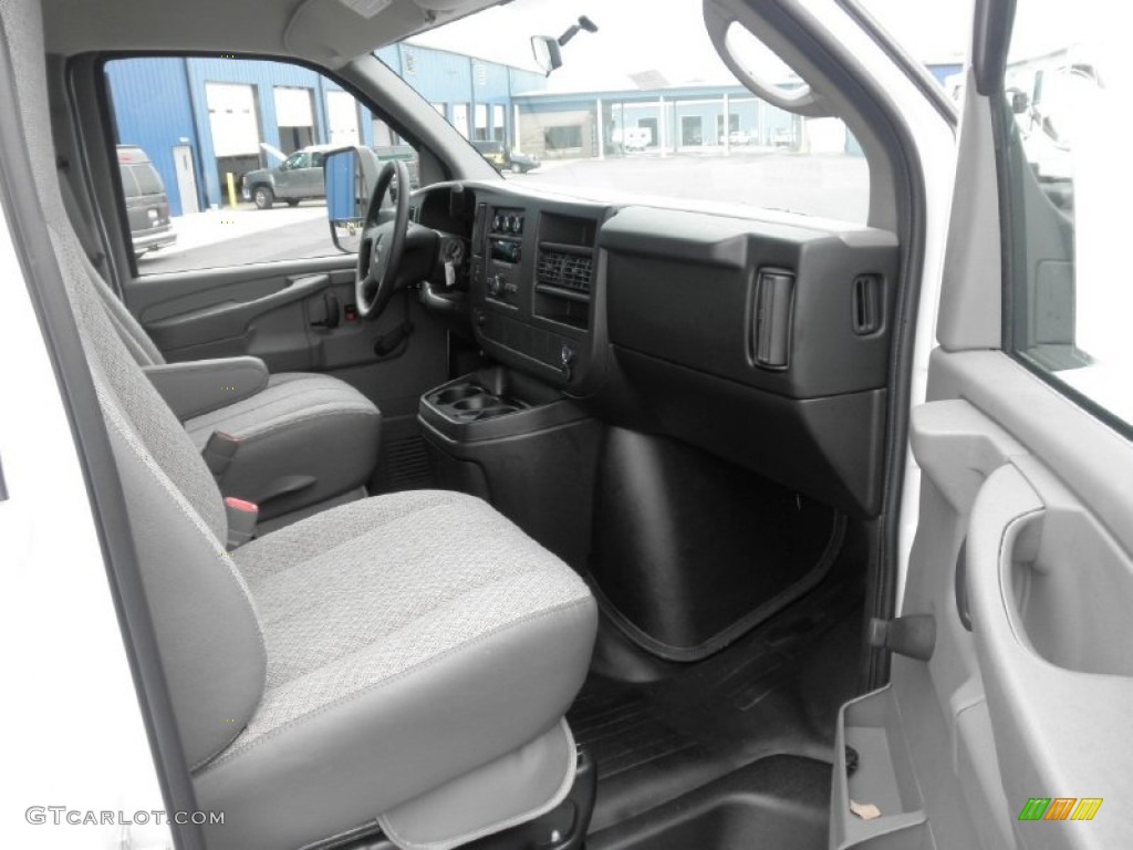 2011 GMC Savana Cutaway 3500 Commercial Moving Truck Interior Color Photos