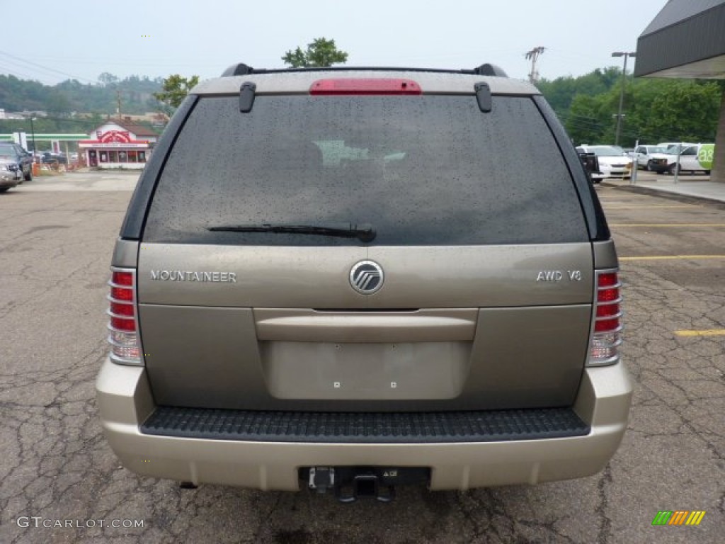 2004 Mountaineer V8 AWD - Mineral Gray Metallic / Medium Dark Parchment photo #3