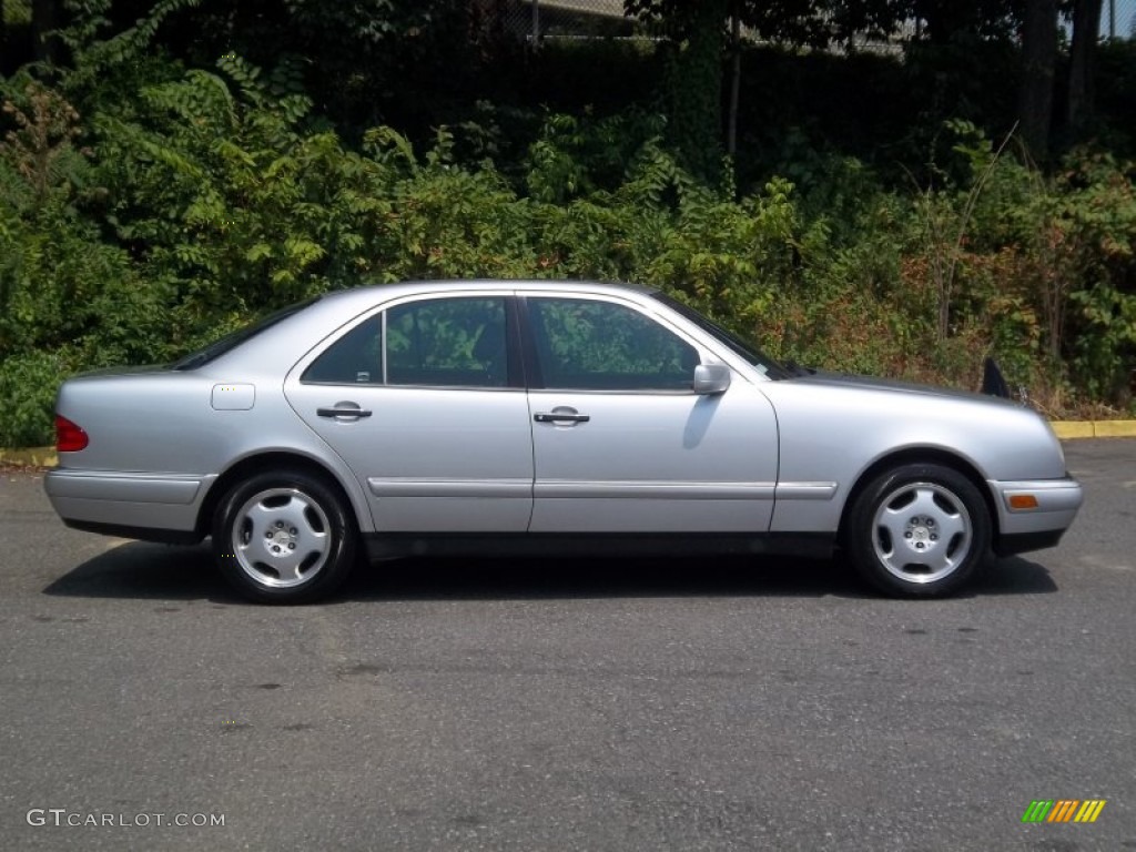Brilliant Silver Metallic 1997 Mercedes-Benz E 420 Sedan Exterior Photo #52526823