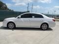Blizzard White Pearl - Avalon Limited Photo No. 6