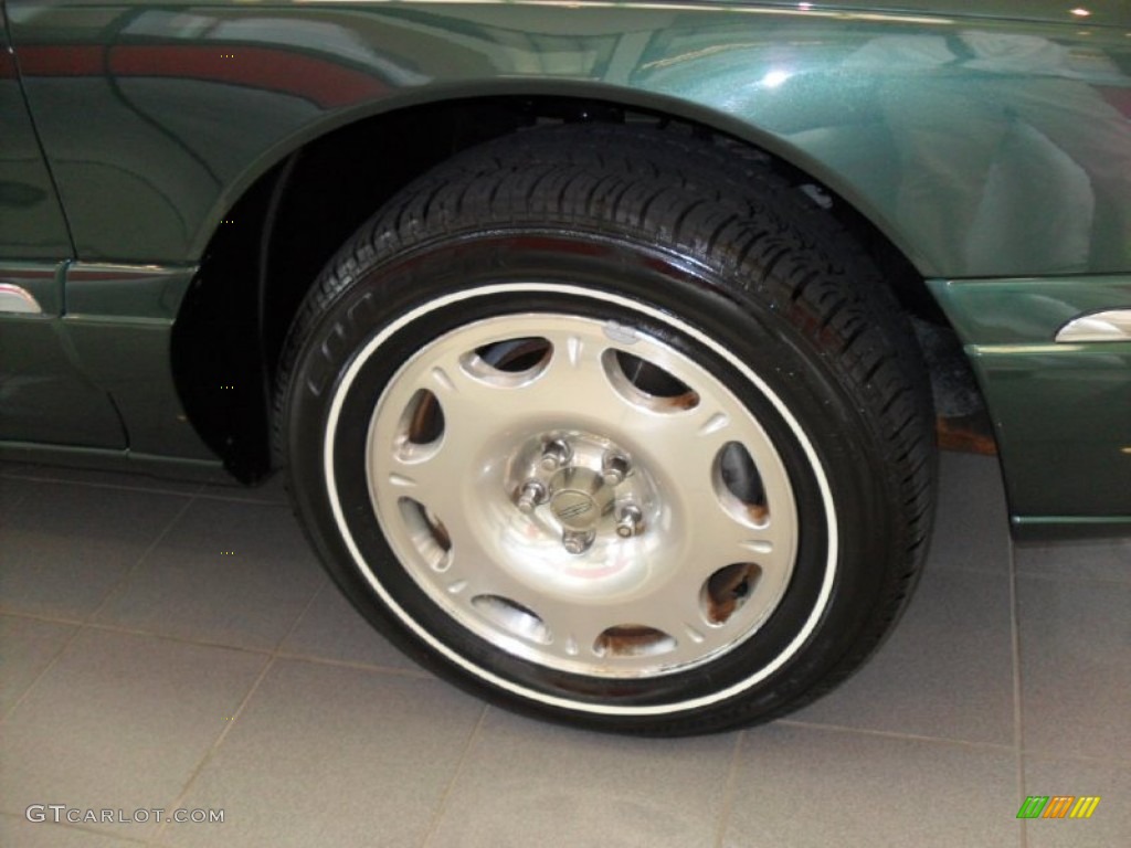 1998 Lincoln Continental Standard Continental Model Wheel Photo #52529172