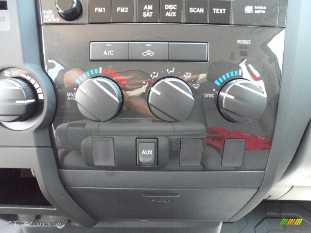 2011 Tundra Double Cab - Super White / Graphite Gray photo #29