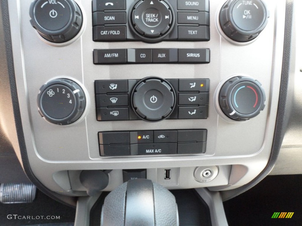 2012 Ford Escape XLT Controls Photo #52530408