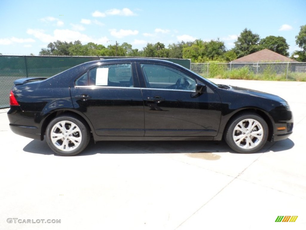 2012 Fusion SE - Black / Charcoal Black photo #2