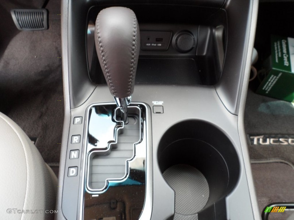 2012 Hyundai Tucson GLS 6 Speed SHIFTRONIC Automatic Transmission Photo #52532082