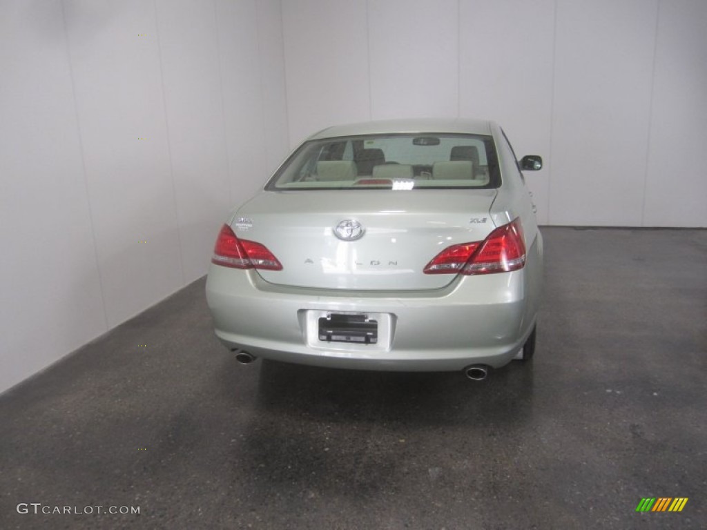 2008 Avalon XLS - Classic Silver Metallic / Ash Gray photo #12