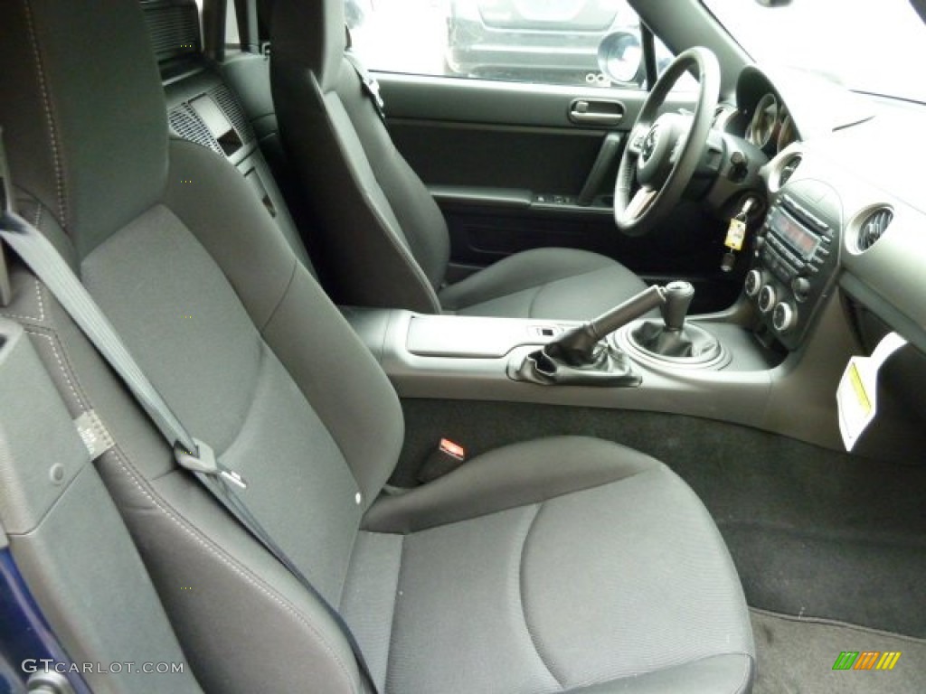 Black Interior 2011 Mazda MX-5 Miata Touring Roadster Photo #52533516