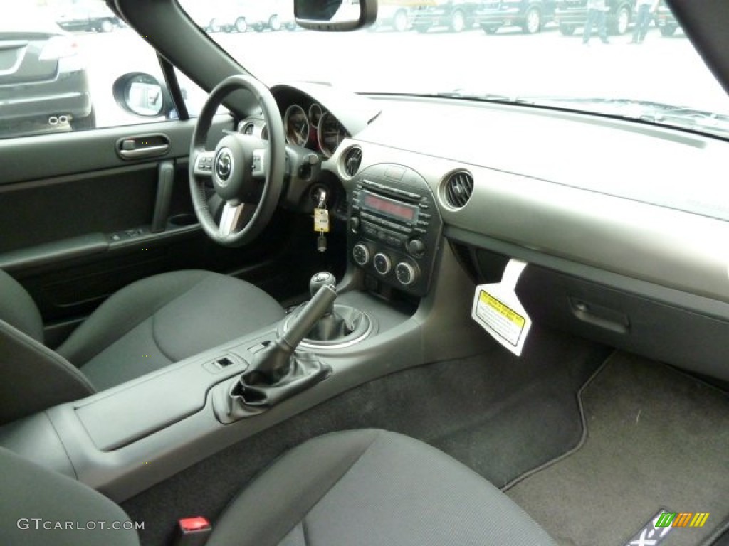 Black Interior 2011 Mazda MX-5 Miata Touring Roadster Photo #52533531