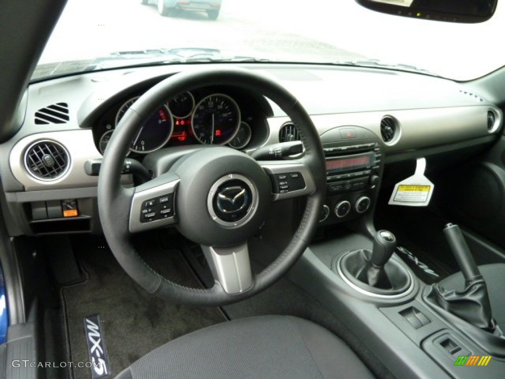 Black Interior 2011 Mazda MX-5 Miata Touring Roadster Photo #52533567