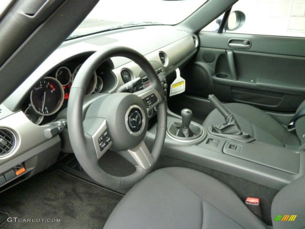 Black Interior 2011 Mazda MX-5 Miata Touring Roadster Photo #52533594