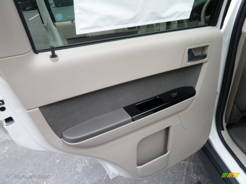 2011 Mazda Tribute s Grand Touring Graystone Door Panel Photo #52534716