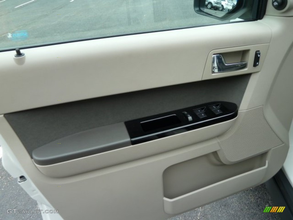 2011 Mazda Tribute s Grand Touring Door Panel Photos