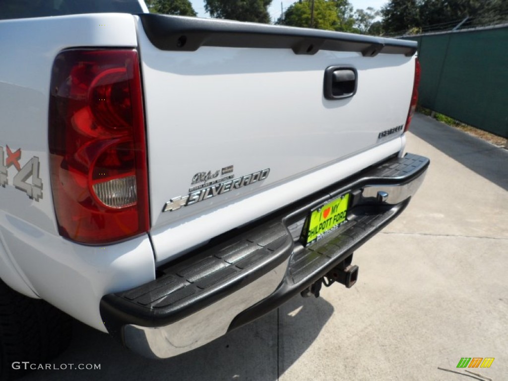 2003 Silverado 1500 LS Crew Cab 4x4 - Summit White / Medium Gray photo #20