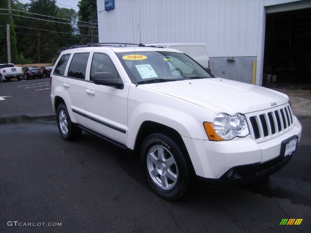2008 Grand Cherokee Laredo 4x4 - Stone White / Dark Slate Gray photo #1