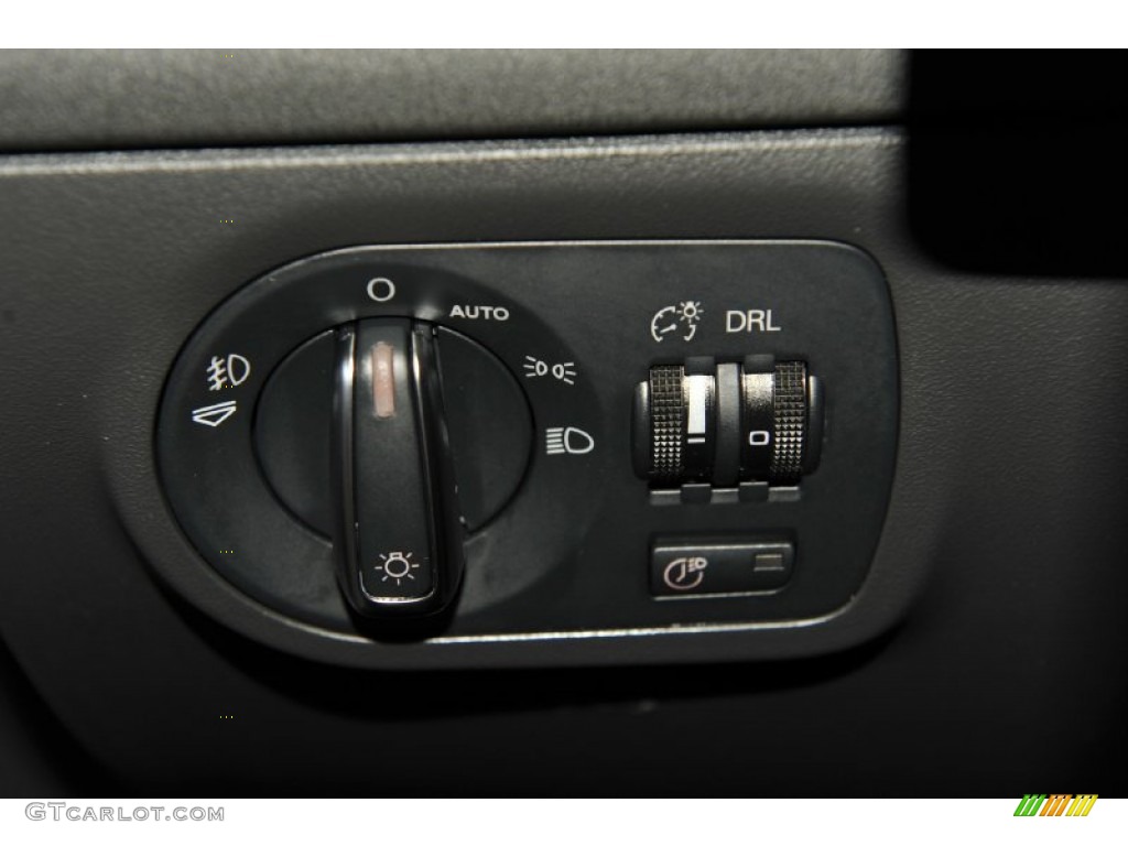 2008 Audi TT 3.2 quattro Coupe Controls Photo #52540476