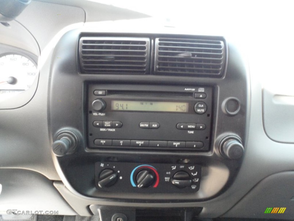 2008 Ford Ranger Sport SuperCab Controls Photo #52540755