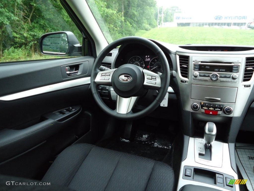 2011 Outback 2.5i Wagon - Graphite Gray Metallic / Off Black photo #12