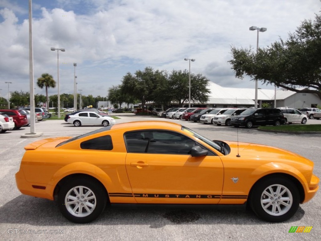2009 Mustang V6 Coupe - Grabber Orange / Dark Charcoal photo #9