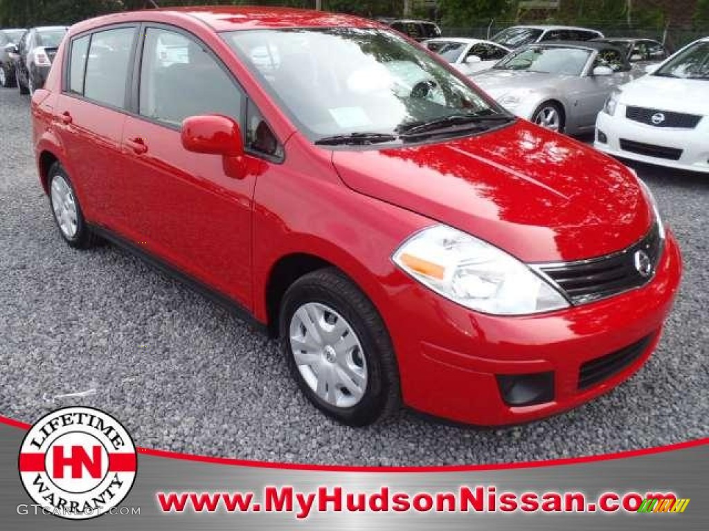 2011 Versa 1.8 S Hatchback - Red Alert / Charcoal photo #1