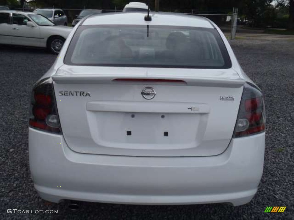 2012 Sentra 2.0 SR Special Edition - Aspen White / Charcoal photo #4
