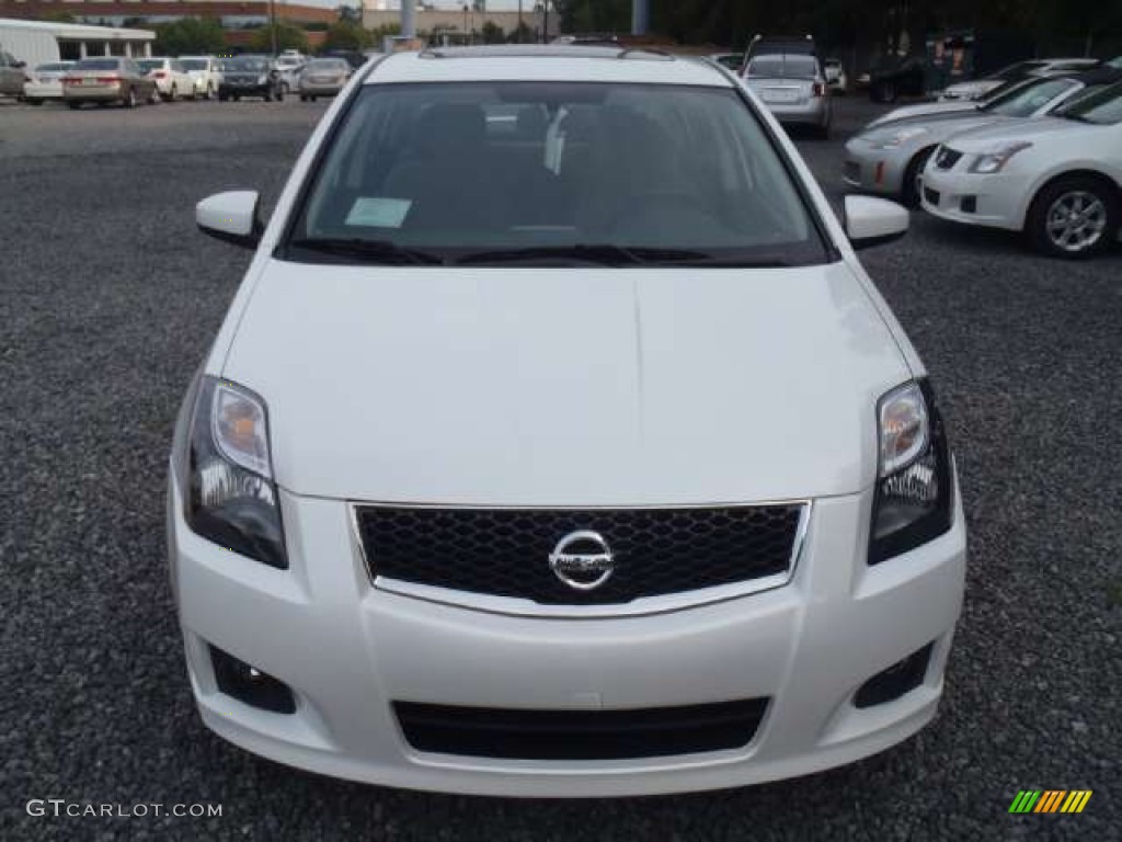 2012 Sentra 2.0 SR Special Edition - Aspen White / Charcoal photo #5