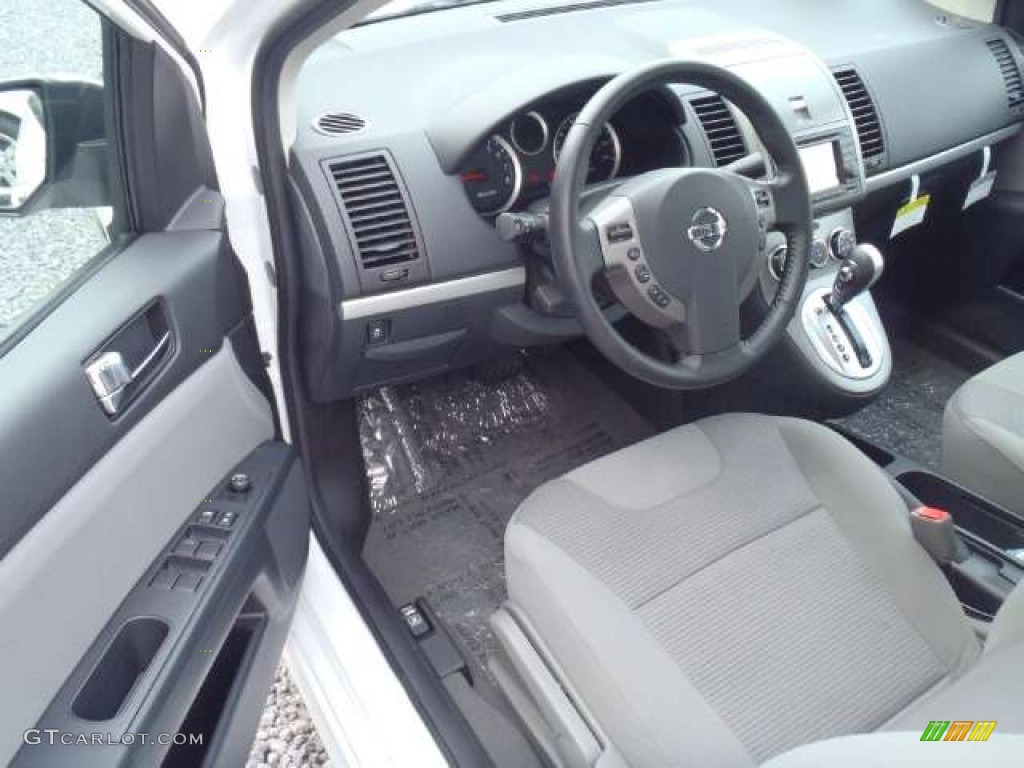 2012 Sentra 2.0 SR Special Edition - Aspen White / Charcoal photo #6