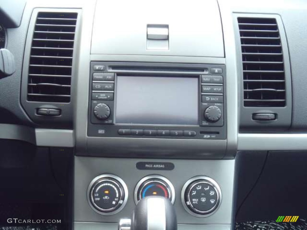 2012 Sentra 2.0 SR Special Edition - Aspen White / Charcoal photo #9
