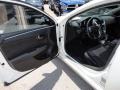White - Malibu LT Sedan Photo No. 4