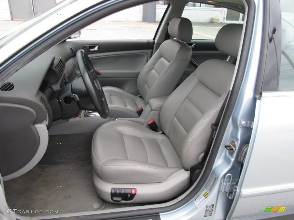 Grey Interior 2004 Volkswagen Passat GLX 4Motion Sedan Photo #52553552