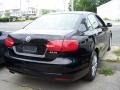 Black - Jetta SE Sedan Photo No. 2