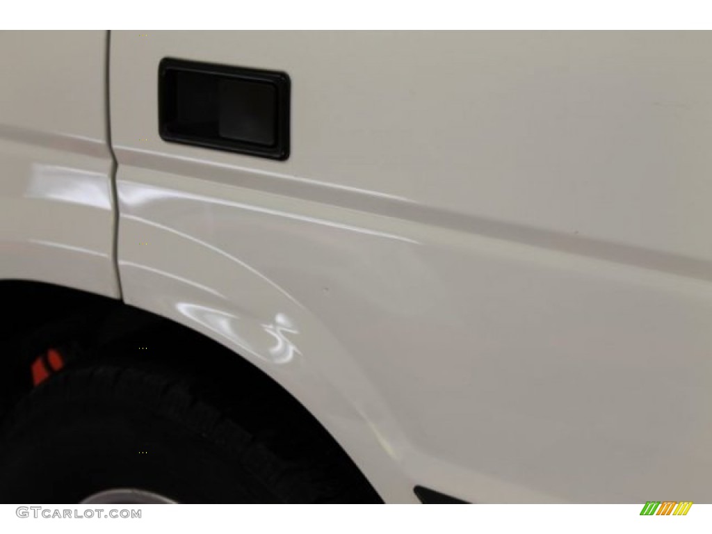 1998 Discovery LE - Chawton White / Bahama Beige photo #30