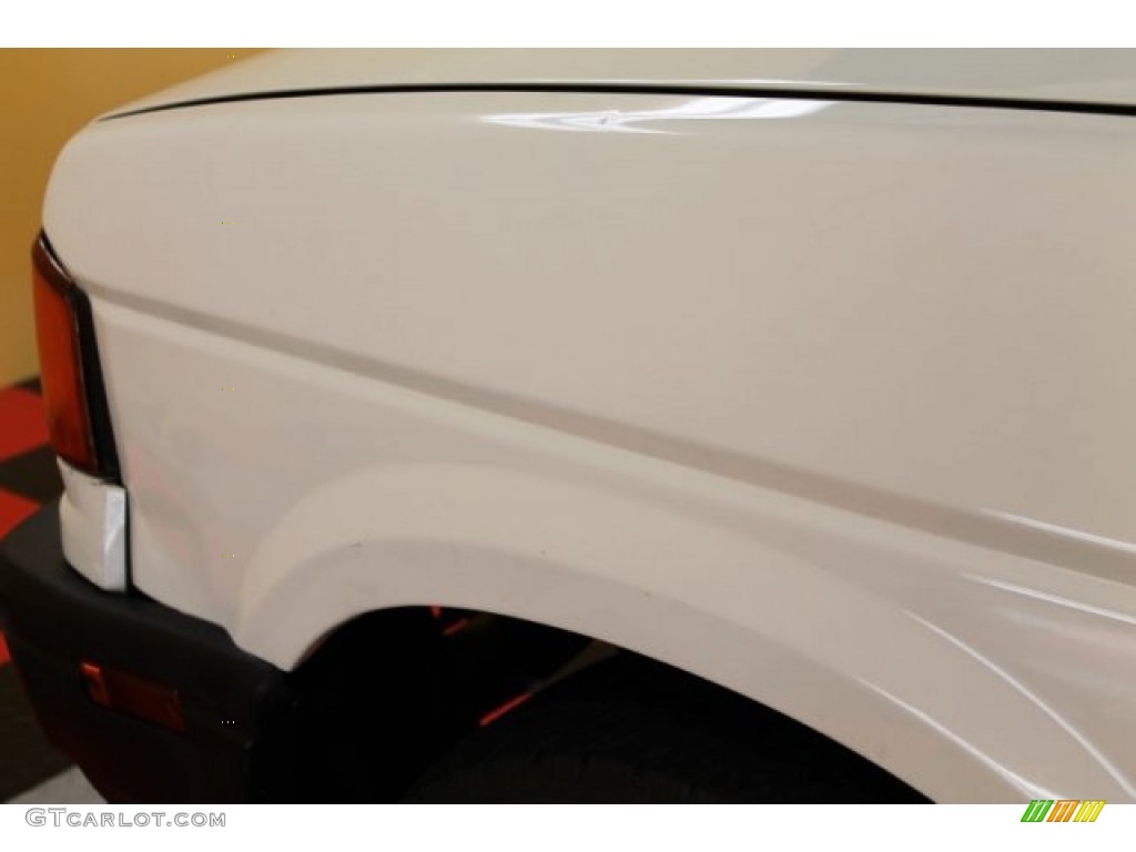 1998 Discovery LE - Chawton White / Bahama Beige photo #35