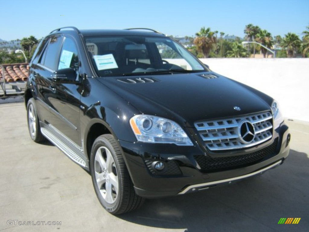 2011 ML 350 BlueTEC 4Matic - Black / Black photo #1