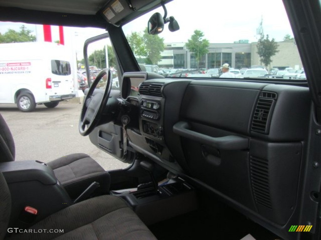 2004 Wrangler Sport 4x4 - Shale Green Metallic / Dark Slate Gray photo #17
