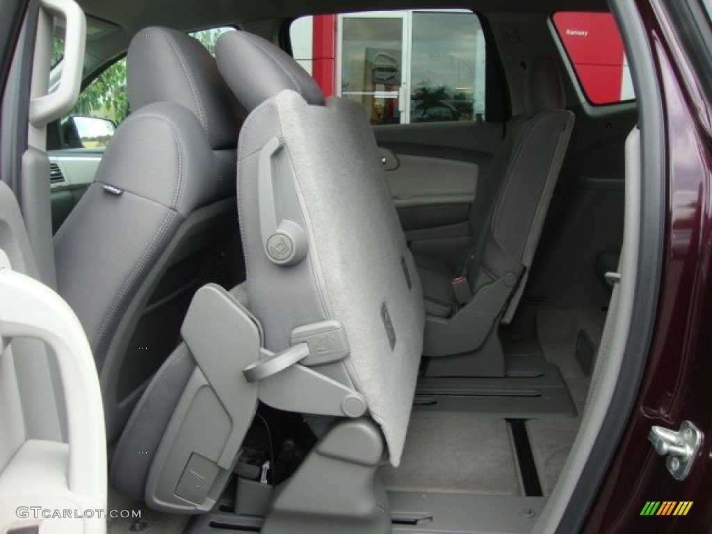 2010 Traverse LT AWD - Dark Cherry Metallic / Dark Gray/Light Gray photo #21
