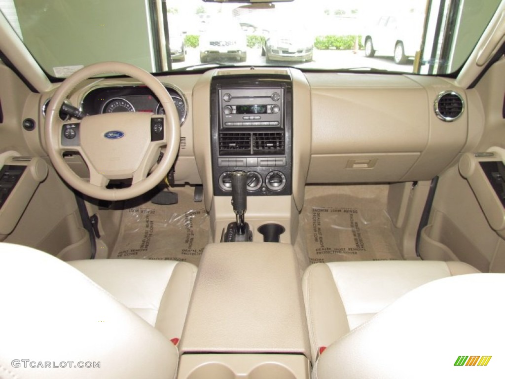 2008 Explorer XLT - White Suede / Camel photo #13