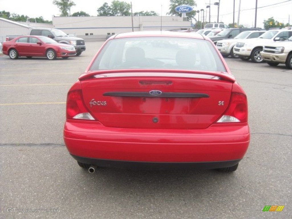 Infra Red Clearcoat 2001 Ford Focus SE Sedan Exterior Photo #52563165