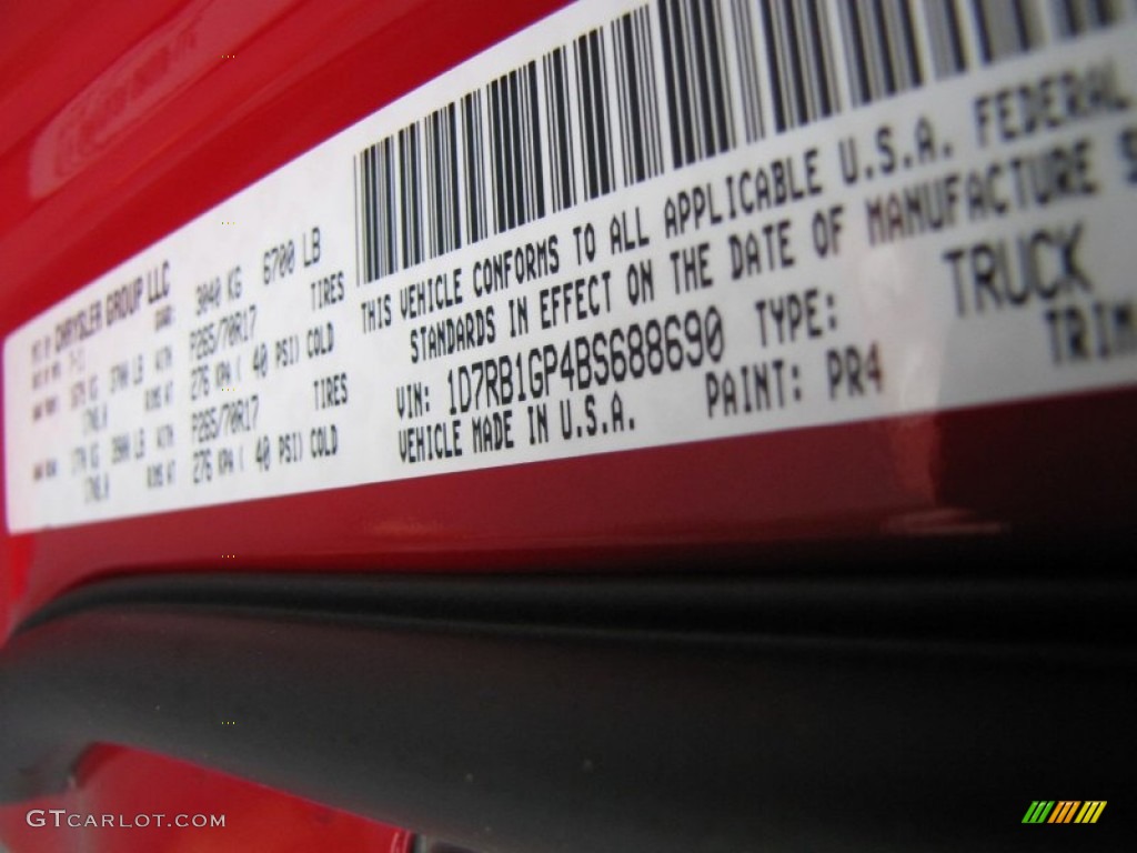 2011 Ram 1500 ST Quad Cab - Flame Red / Dark Slate Gray/Medium Graystone photo #12