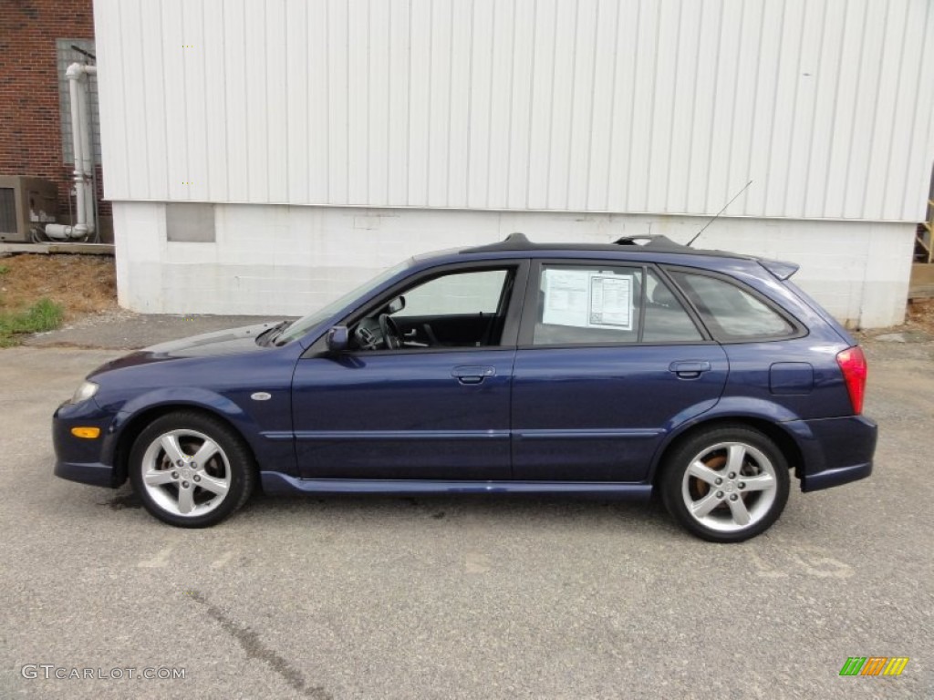 2003 Protege 5 Wagon - Midnight Blue Mica / Off Black photo #11