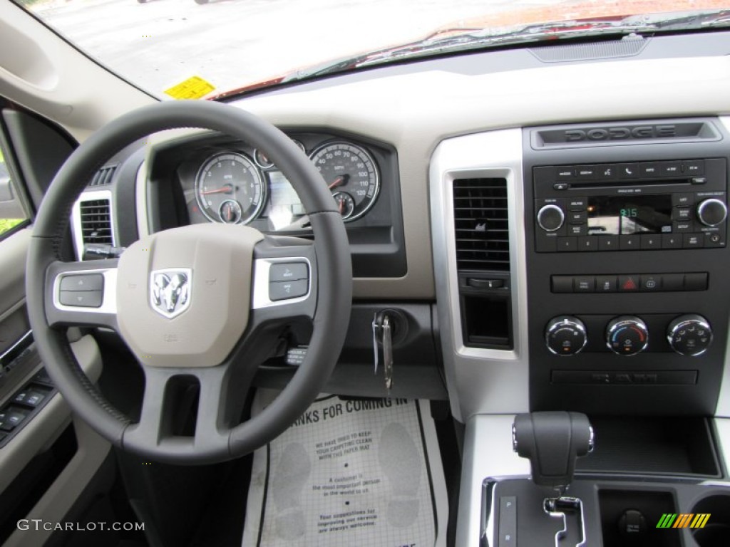 2011 Ram 1500 Big Horn Quad Cab - Flame Red / Dark Slate Gray/Medium Graystone photo #10