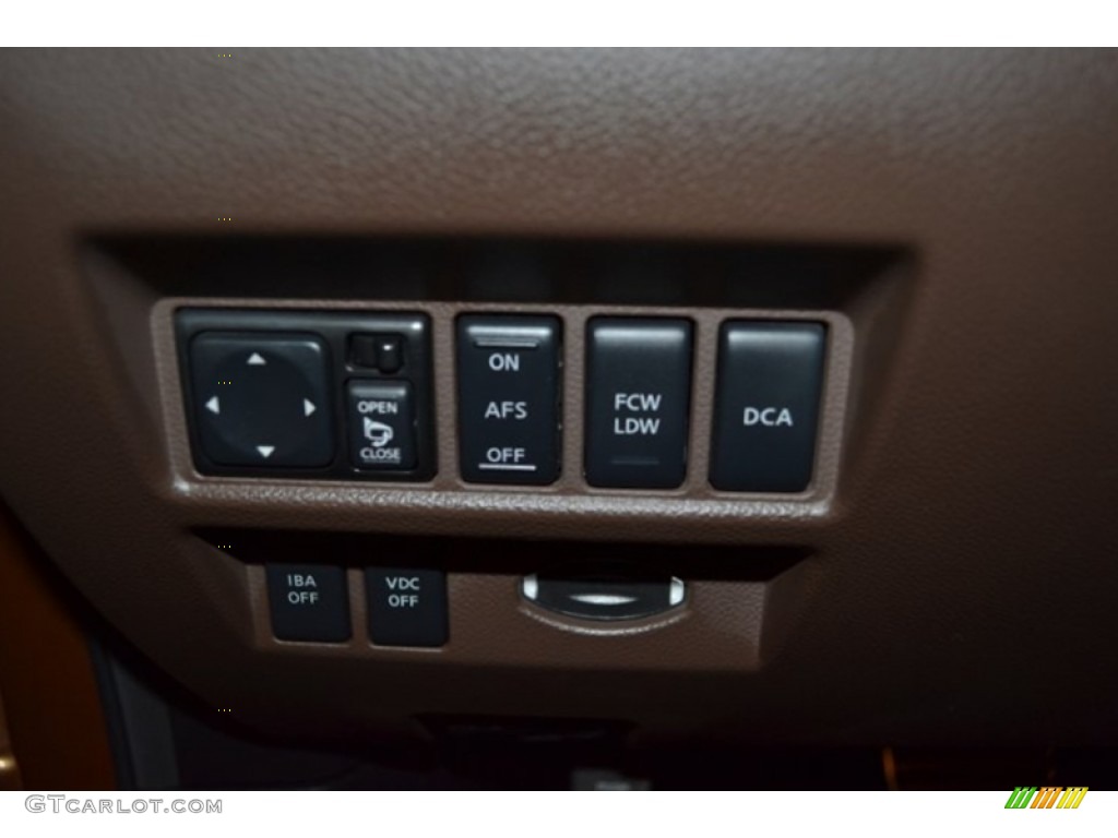 2009 Infiniti FX 50 AWD Controls Photos