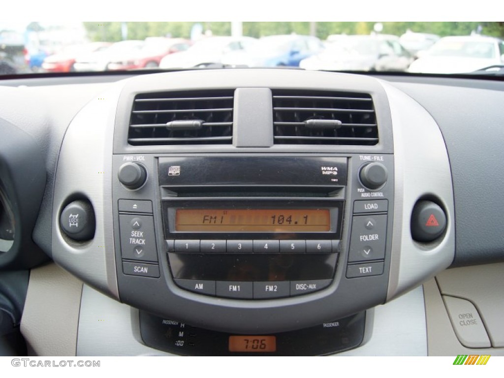 2006 Toyota RAV4 V6 4WD Controls Photo #52567904
