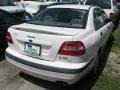 White - S40 1.9T SE Photo No. 6