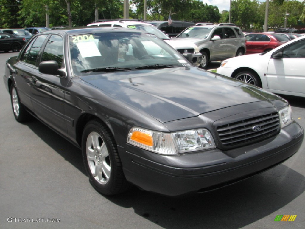Midnight Grey Metallic 2004 Ford Crown Victoria LX Exterior Photo #52574999