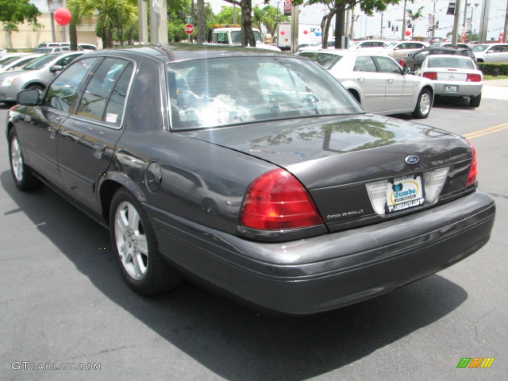 2004 Crown Victoria LX - Midnight Grey Metallic / Dark Charcoal photo #7