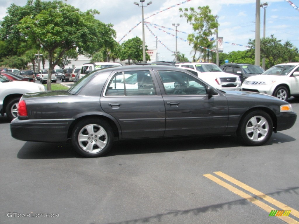 Midnight Grey Metallic 2004 Ford Crown Victoria LX Exterior Photo #52575143