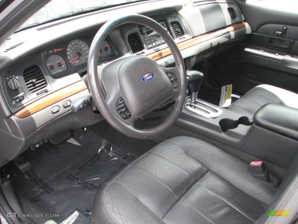 Dark Charcoal Interior 2004 Ford Crown Victoria LX Photo #52575236