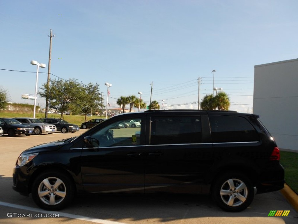 2011 Routan SE - Tanzanite Blue Metallic / Aero Gray photo #4